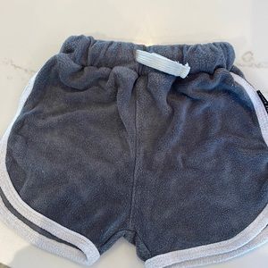 Little bipsy grey and white terry shorts